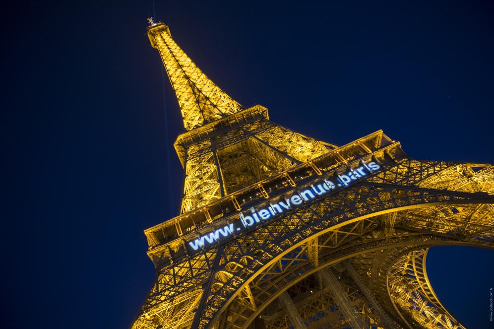 tour eiffel de nuit extension .paris